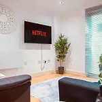 Apartamento Dock 2 Bed Balcony & River View Leeds (West Yorkshire)