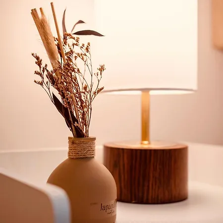 Dock Balcony & River View 2 Bed *