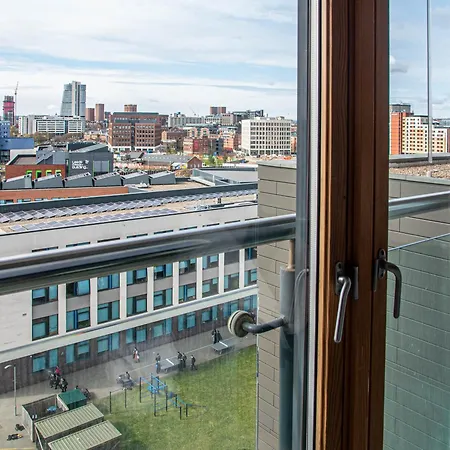 2-bed 2 Bath At Dock With Balcony