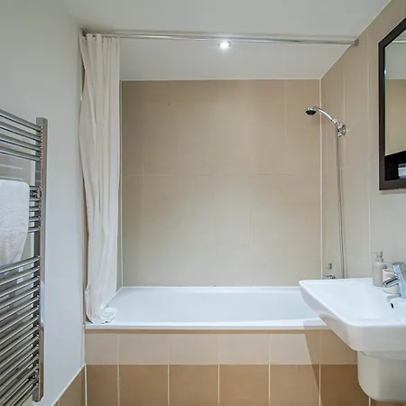 2-bed 2 Bath At Dock With Balcony