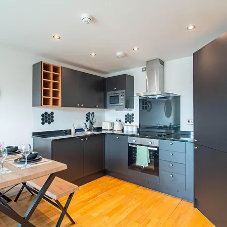 2-bed 2 Bath At Dock With Balcony *