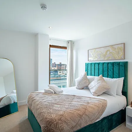 2-bed 2 Bath At Dock With Balcony 아파트