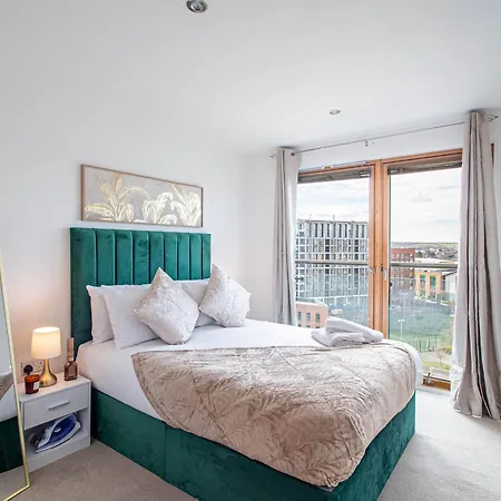 2-bed 2 Bath At Dock With Balcony 아파트 리즈