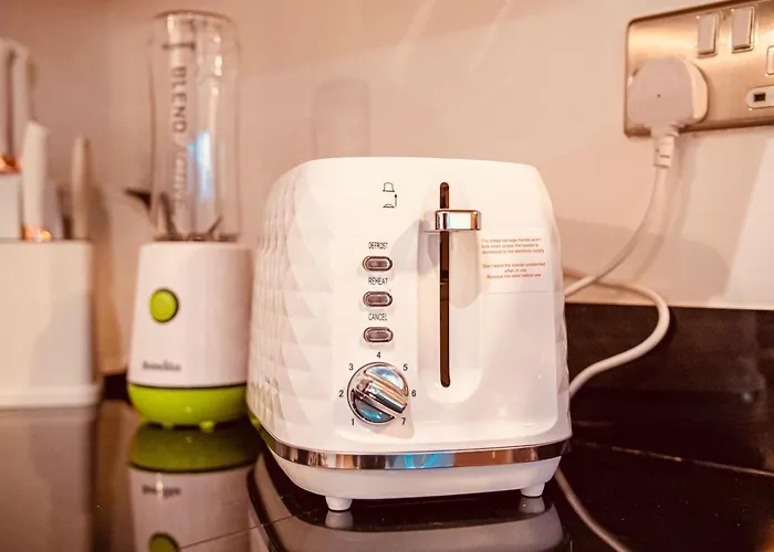 Leeds Dock 2Br 2Ba Balcony & River View Apartment Leeds (West Yorkshire)