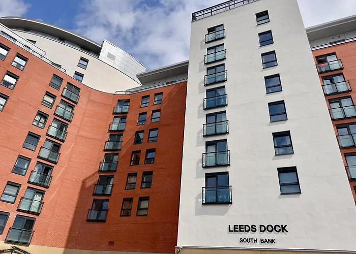 Apartment Leeds Dock 2Br 2Ba Balcony & River View